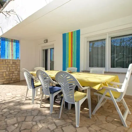 Holiday home House Vinkuran 1823