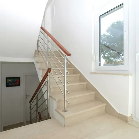 Holiday home House Vinkuran 1823 *