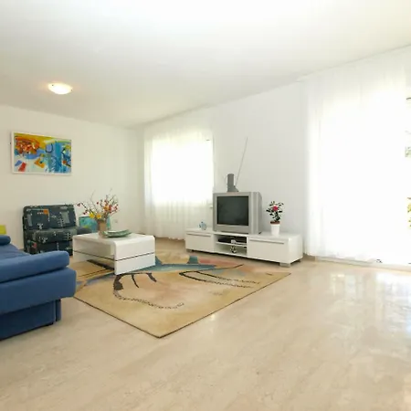 House Vinkuran 1823 Holiday home Pula