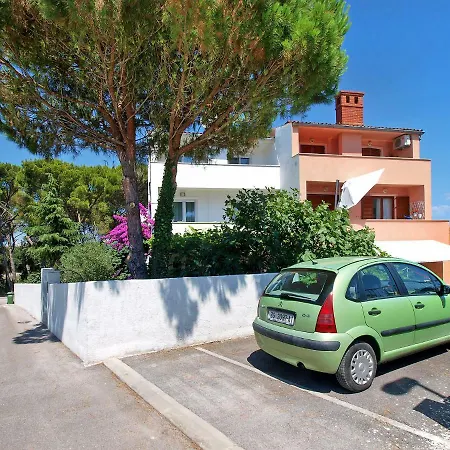 House Vinkuran 1823 Feriehus Pula