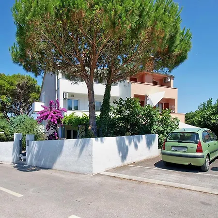 House Vinkuran 1823 Feriehus Pula