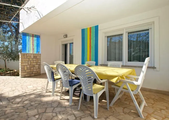 Feriehus House Vinkuran 1823